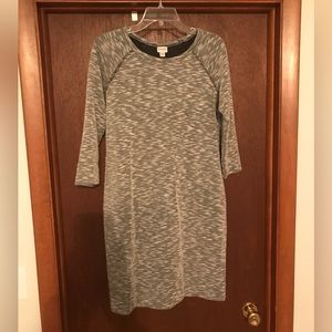 Knit 3/4 sleeve dress